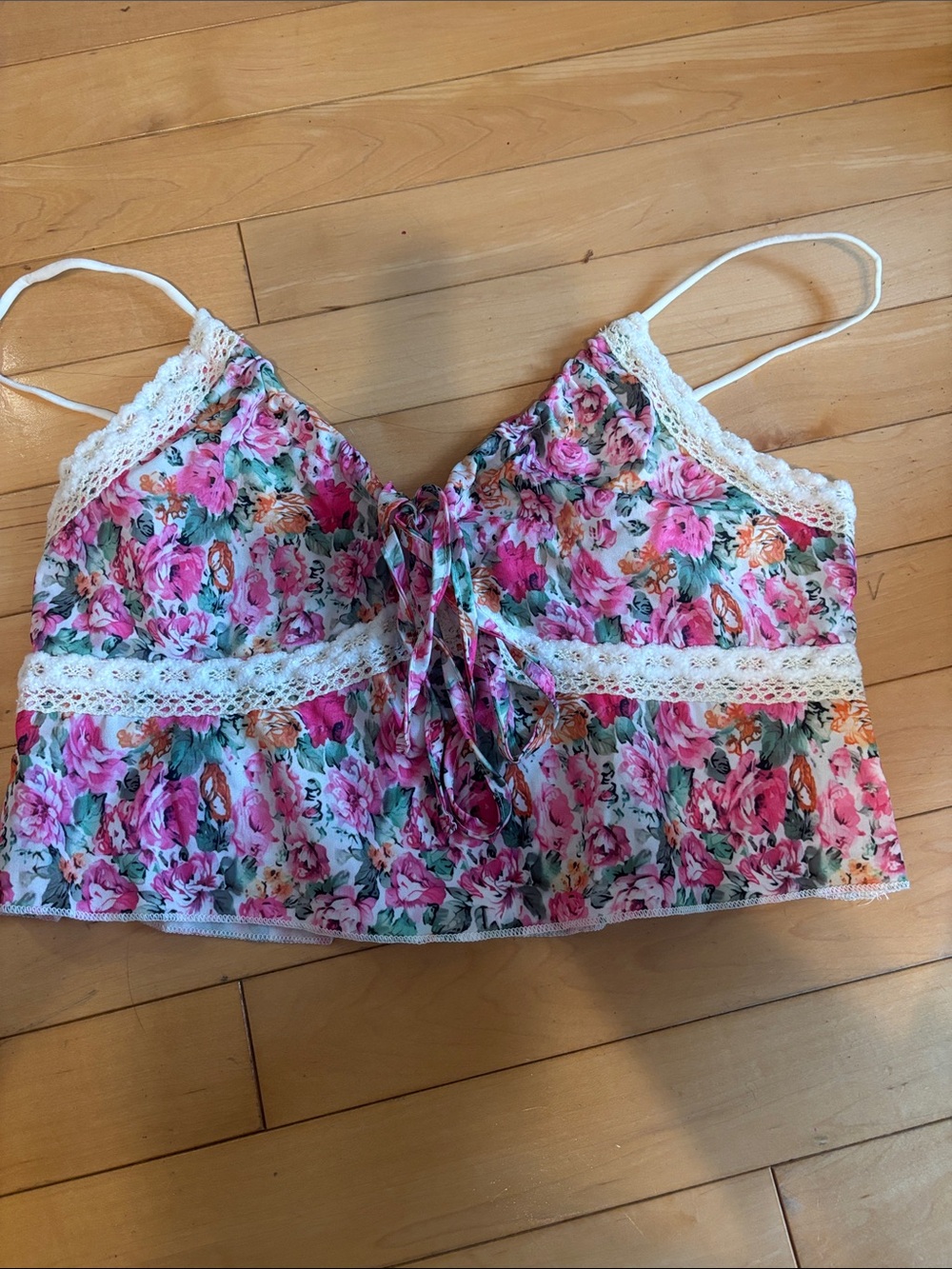 Floral Lace-Trim Pink Cropped Cami Top